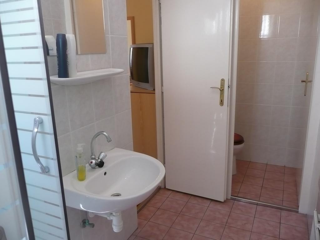 Hotel Kincses Vendeghaz Debrecín Pokoj fotografie