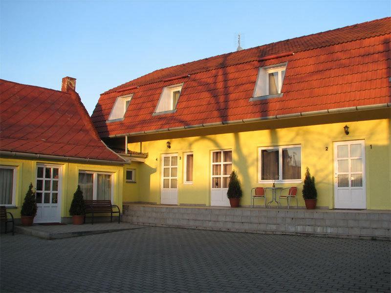 Hotel Kincses Vendeghaz Debrecín Exteriér fotografie